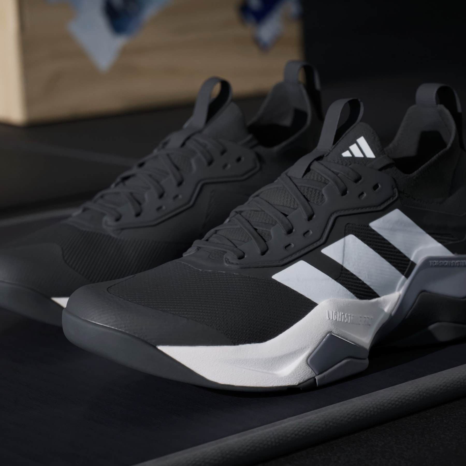 US買付★アディダストレーニングシューズRapidmove ADV 2 HIIT アディダス ラピッドムーブADV 2 HIITトレーニングシューズ