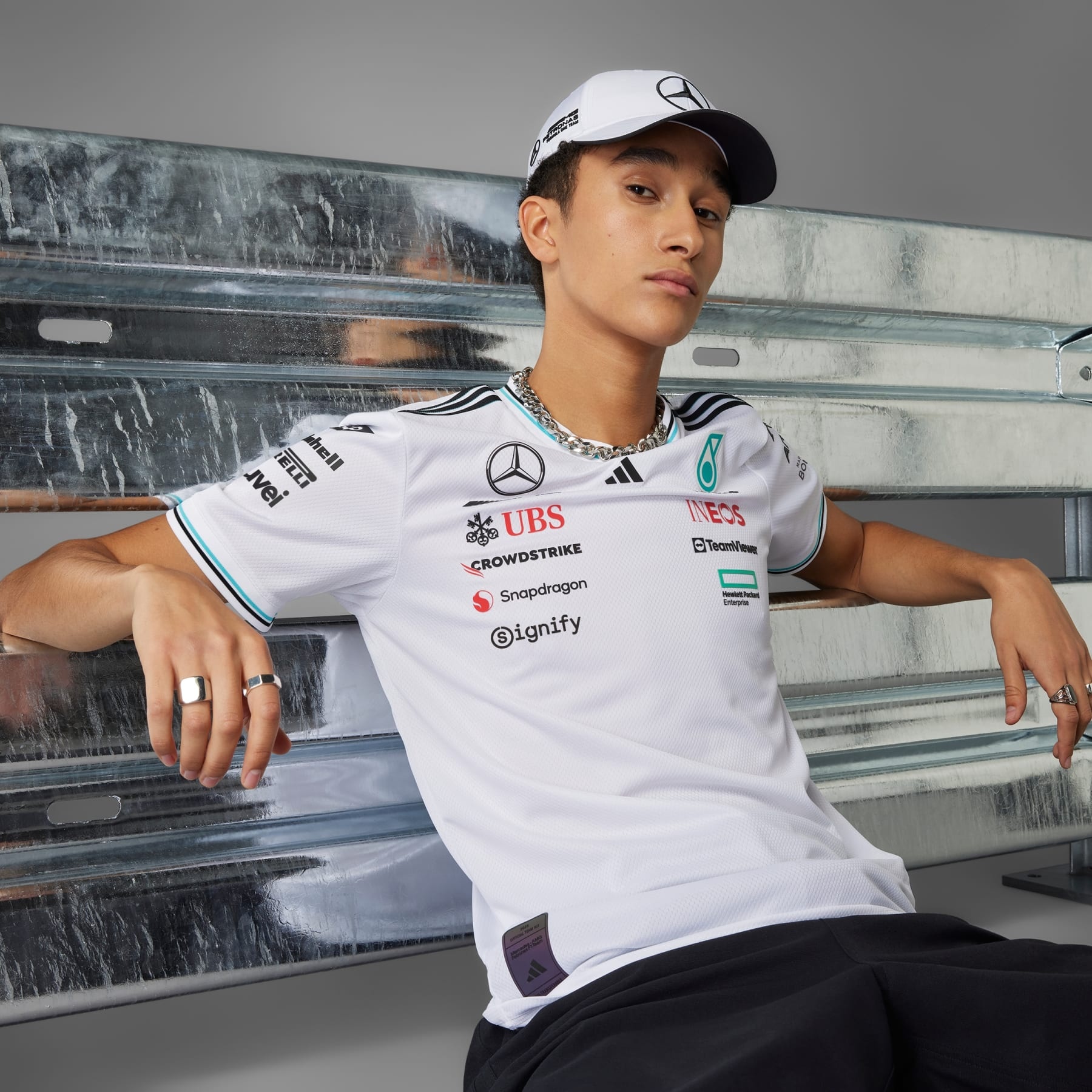 メルセデスAMG！アディダス×ONE TEAM DRIVER JERSEY AUTHENTIC Adidas MERCEDES - AMG PETRONAS FORMULA ONE TEAM DRIVER