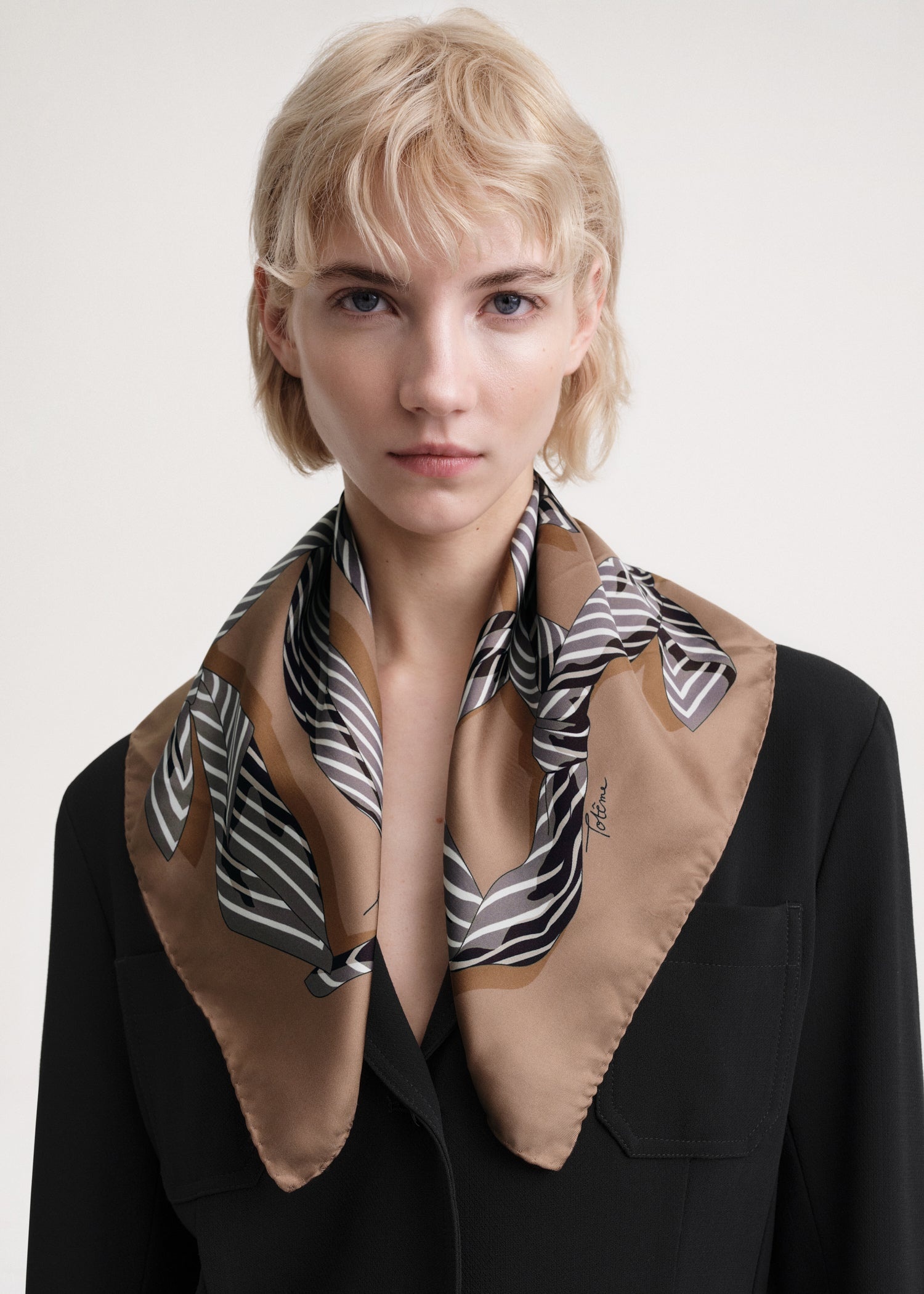 Knotted monogram silk scarf brown - 1