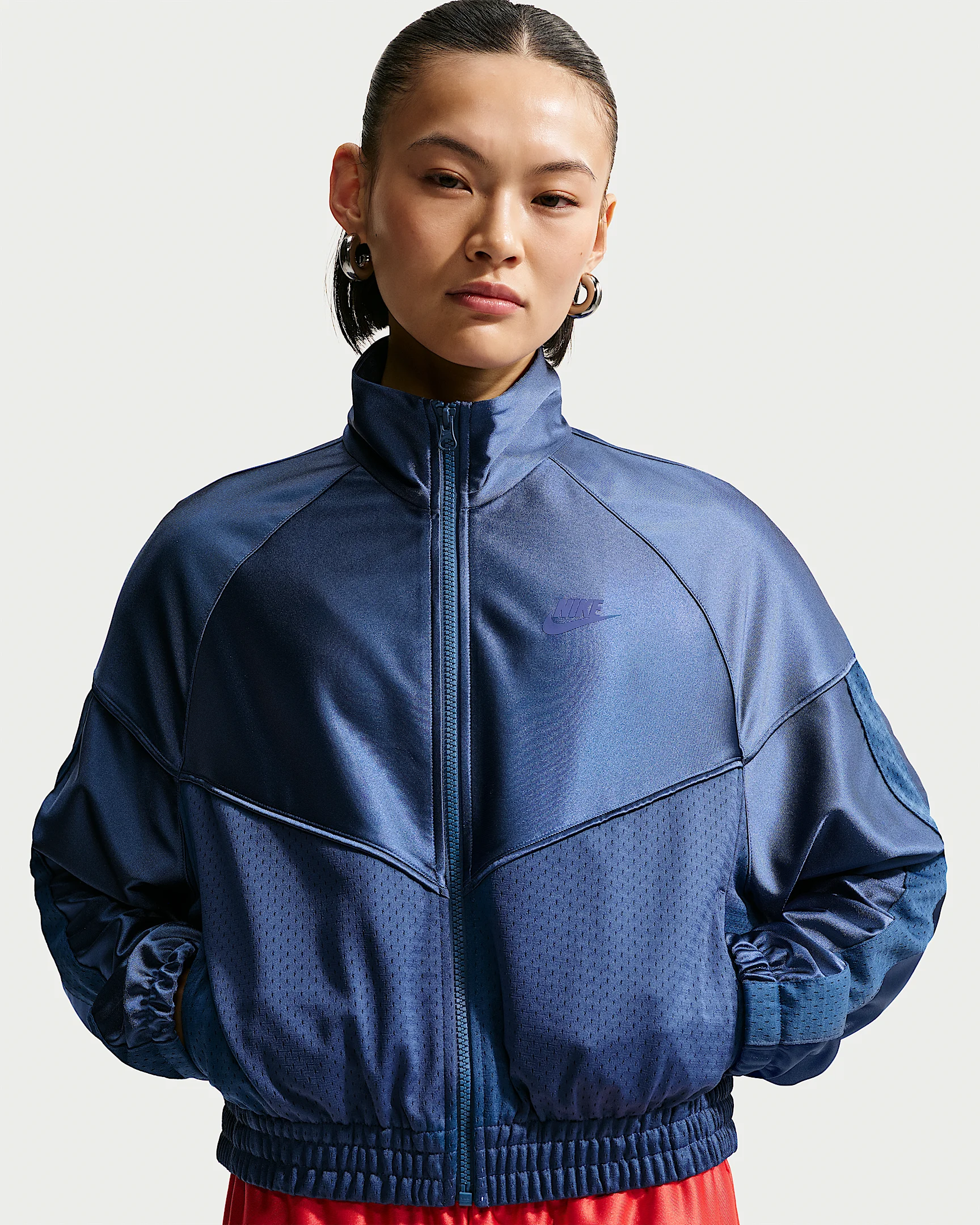 Nike Sportswear Women's Oversized Windrunner Jacket - 1