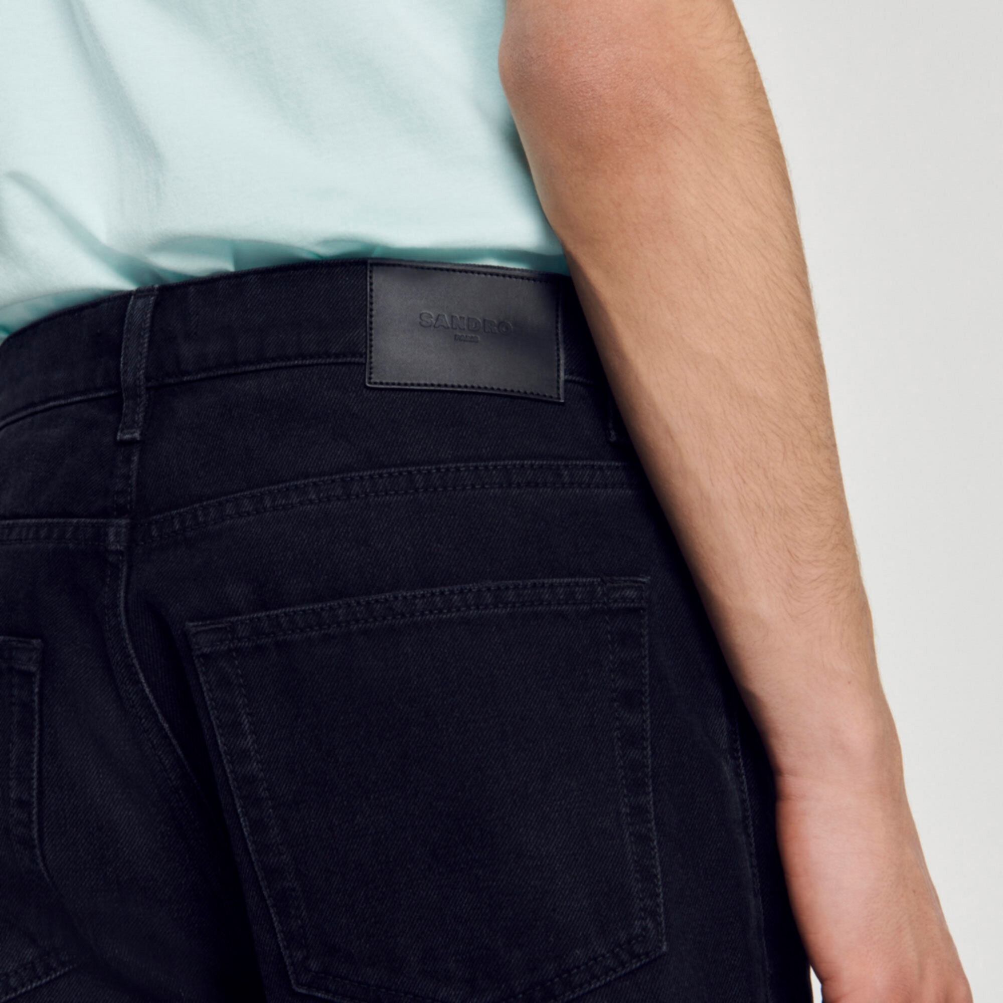 STRAIGHT-LEG JEANS - 4