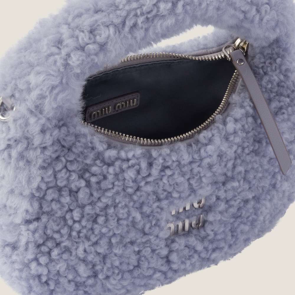 Wander shearling mini hobo bag - 4