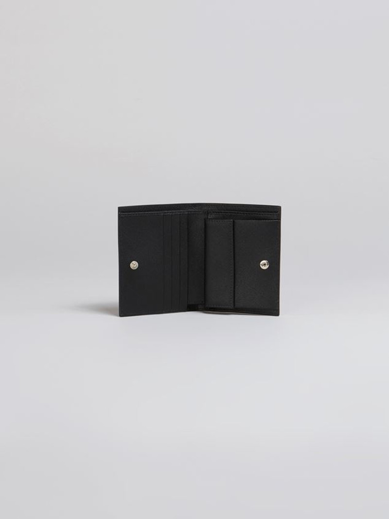 Marni BLACK SAFFIANO LEATHER YEN AND USD BI-FOLD WALLET outlook