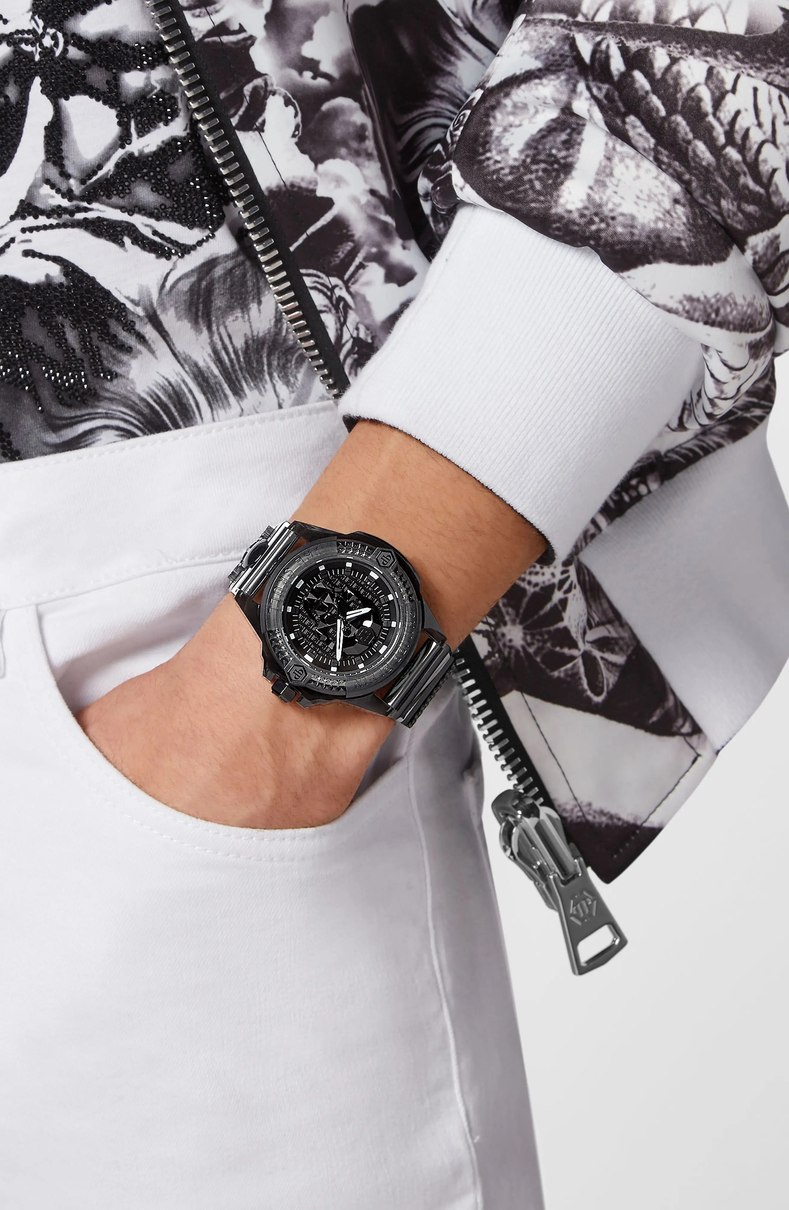 The Skull Plastic Strap Watch, 44mm - 2