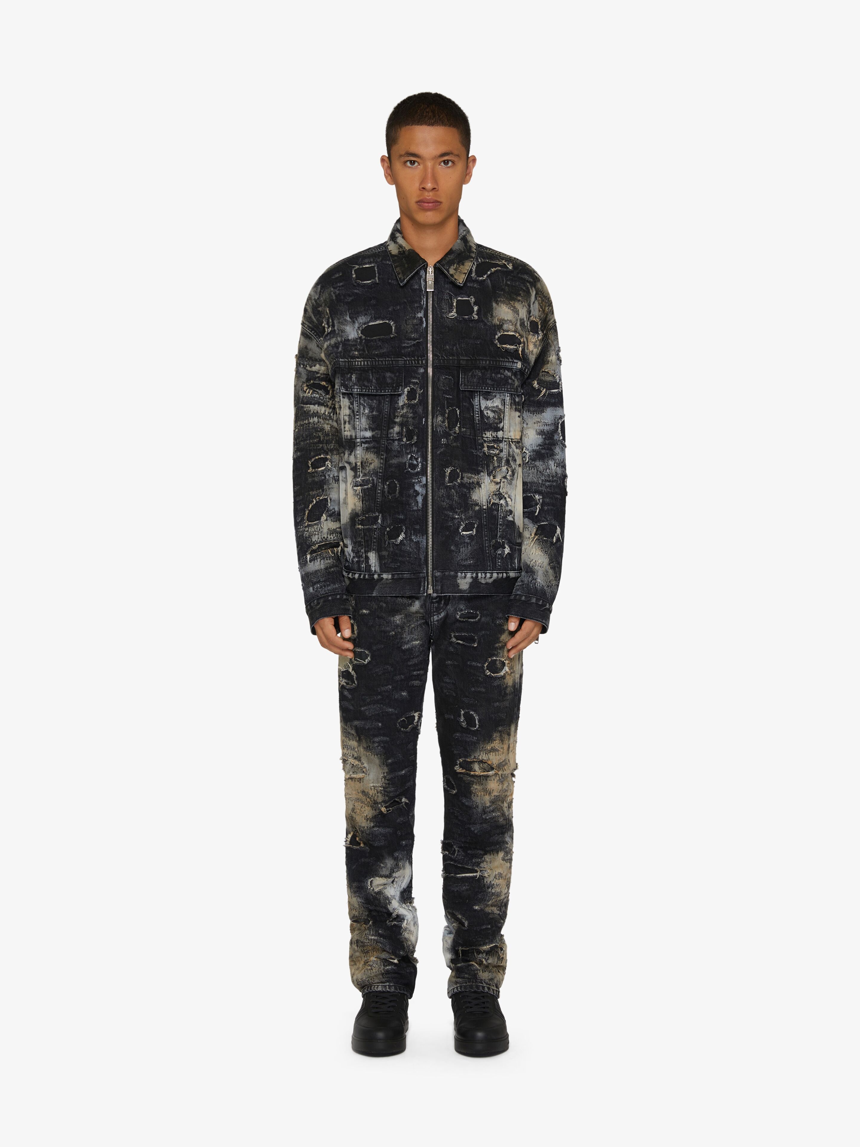 OVERSIZED FIT ZIPPERED JACKET IN DESTROYED DENIM - 2