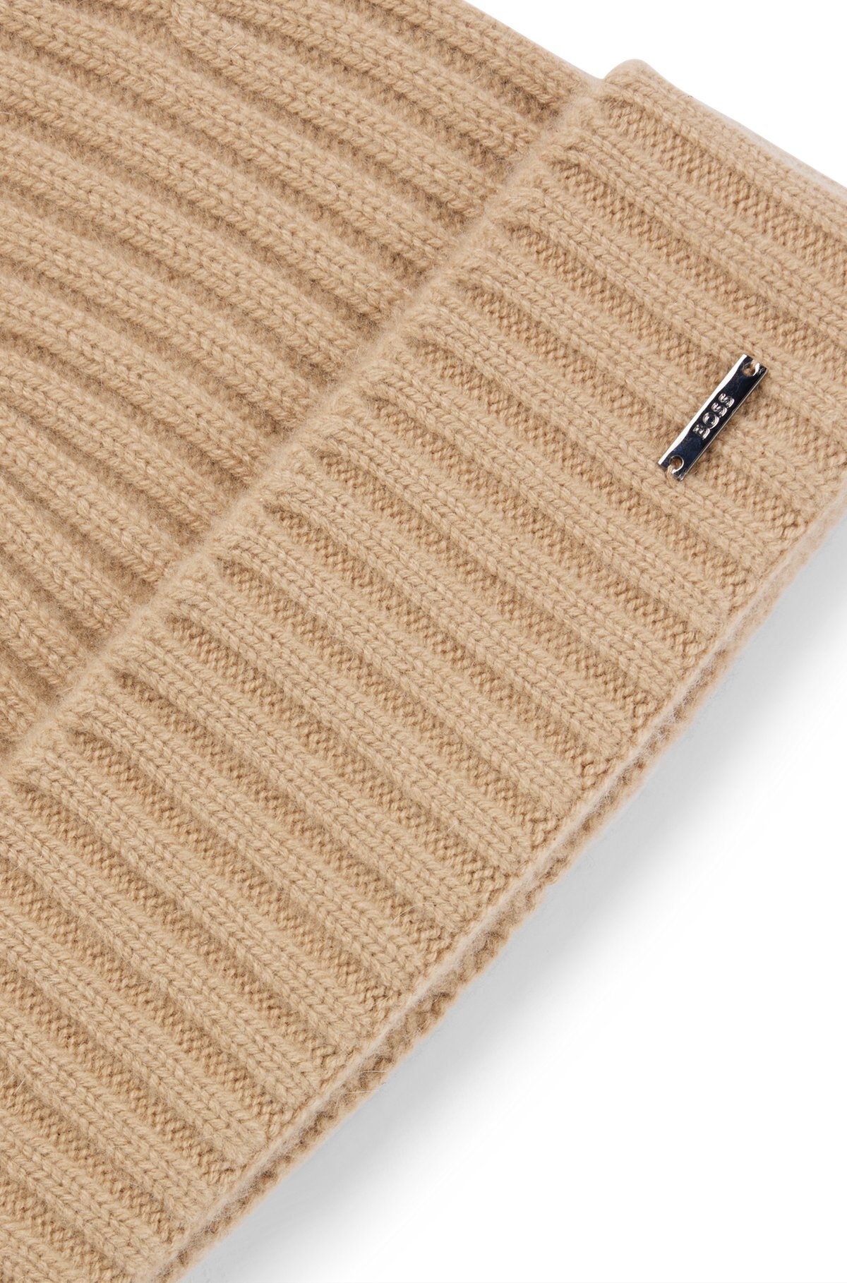 RIBBED BEANIE HAT IN CASHMERE 5