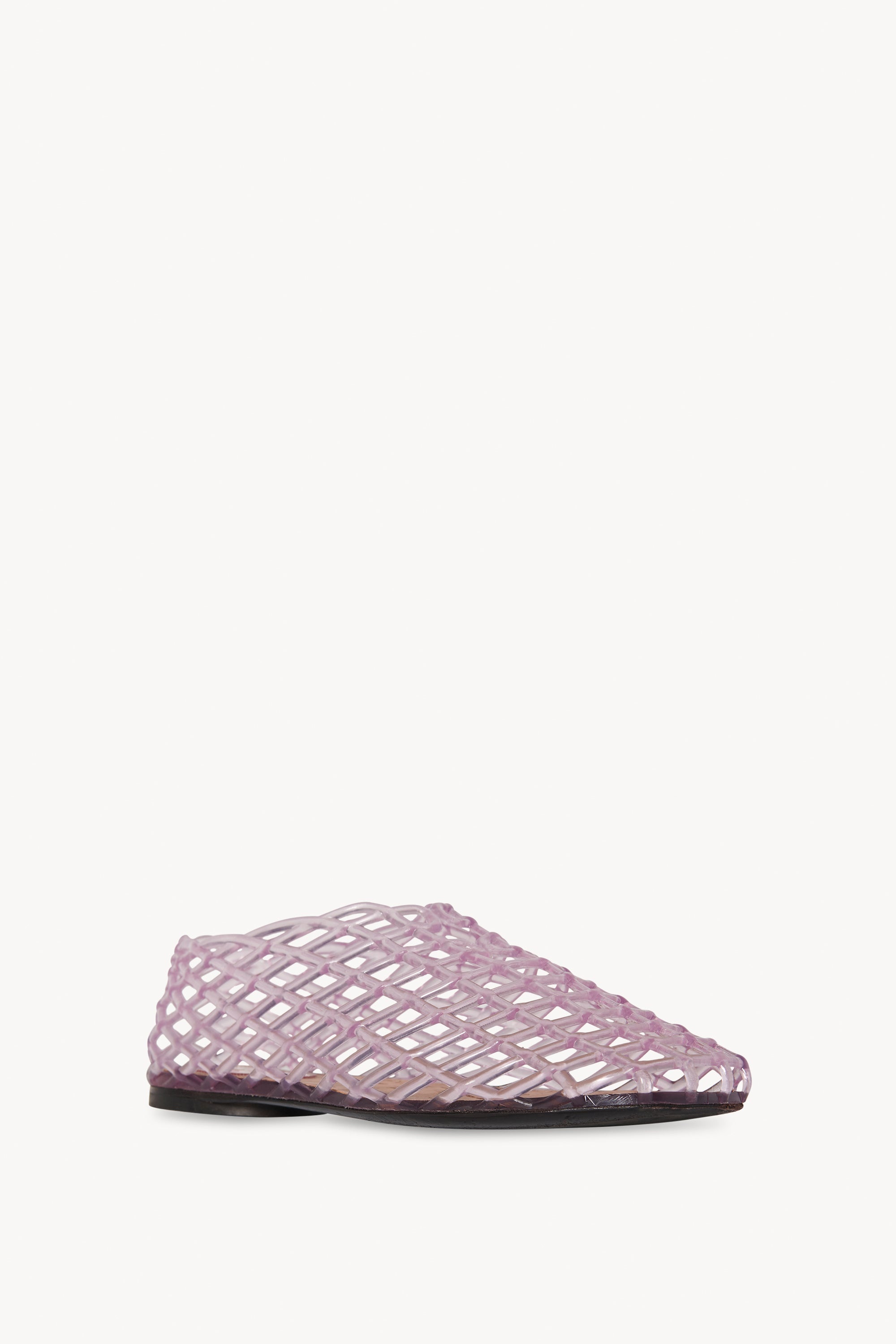 Mara Flat in Vinyl - 2