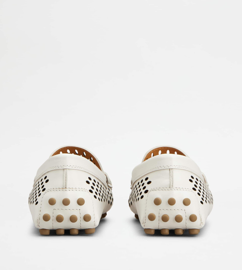 Tod's GOMMINO DRIVING SHOES IN LEATHER - WHITE outlook