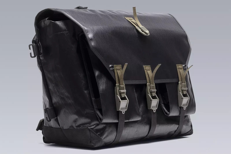 3A-5-CR Messenger Einsatztasche Black 4