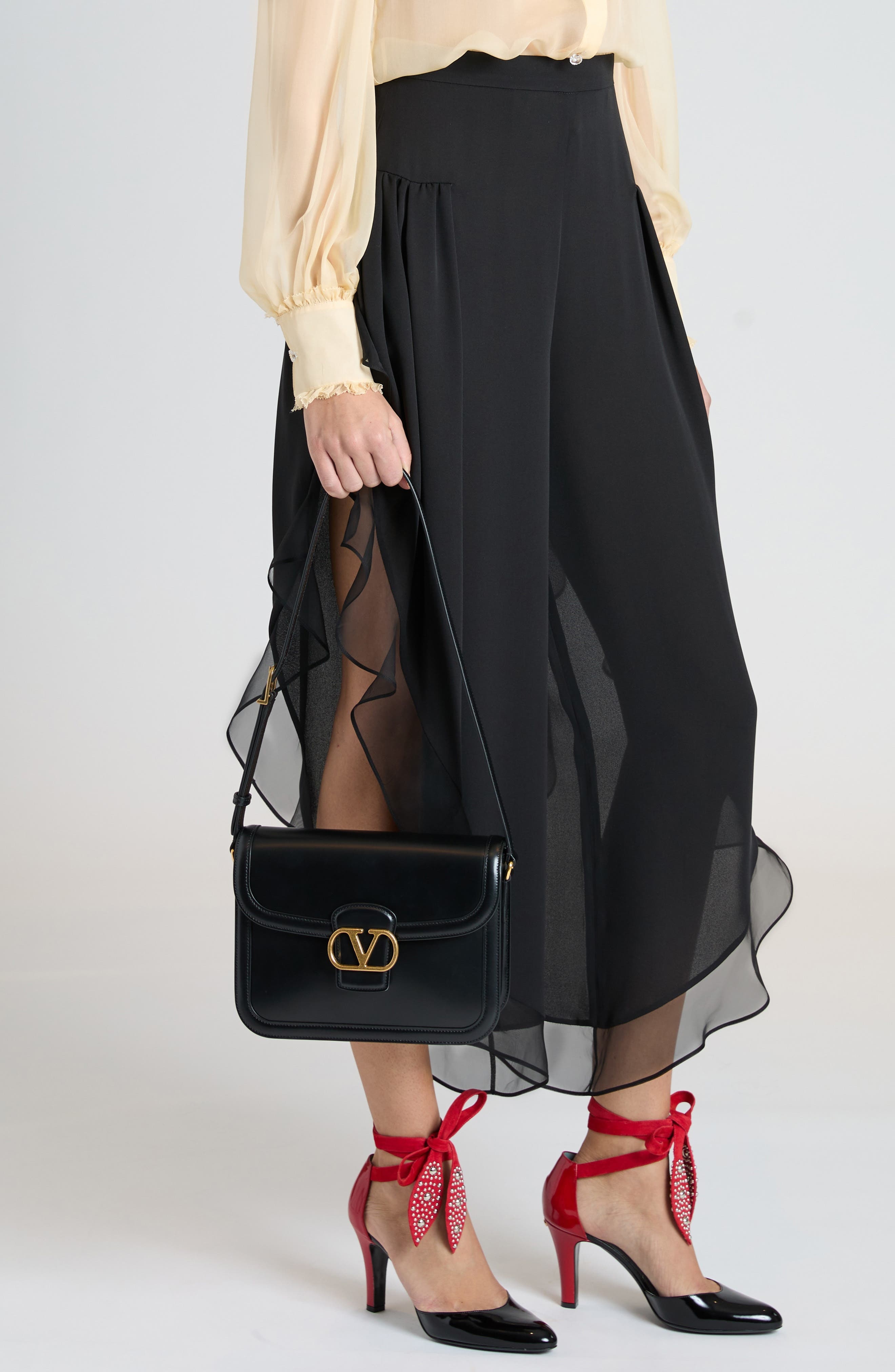 Valentino Garavani 9TO5 Leather Shoulder Bag in Nero at Nordstrom - 7