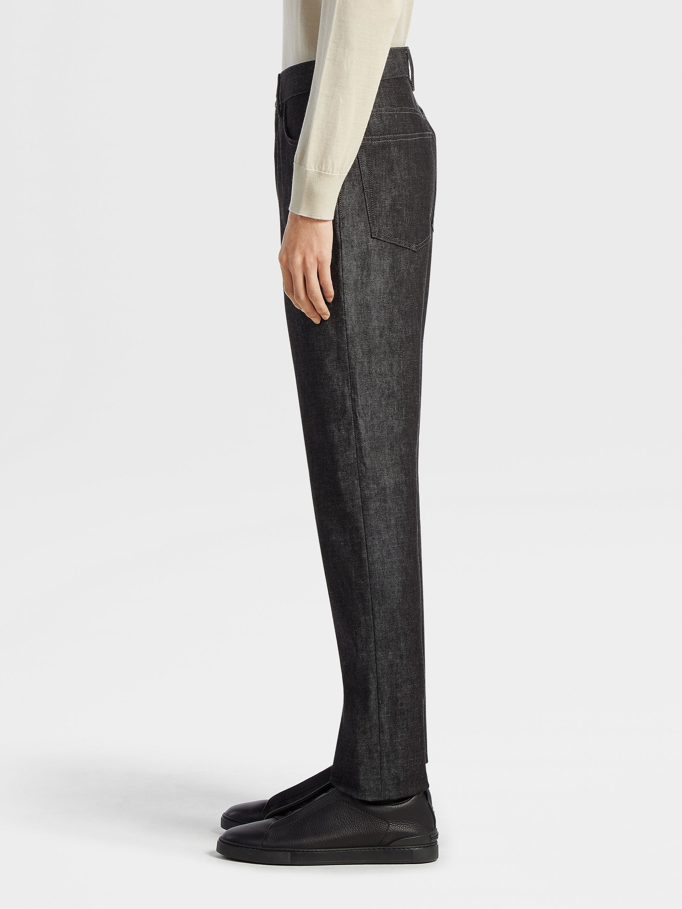 BLACK RINSE-WASHED COTTON AND CASHMERE ROCCIA JEANS - 4