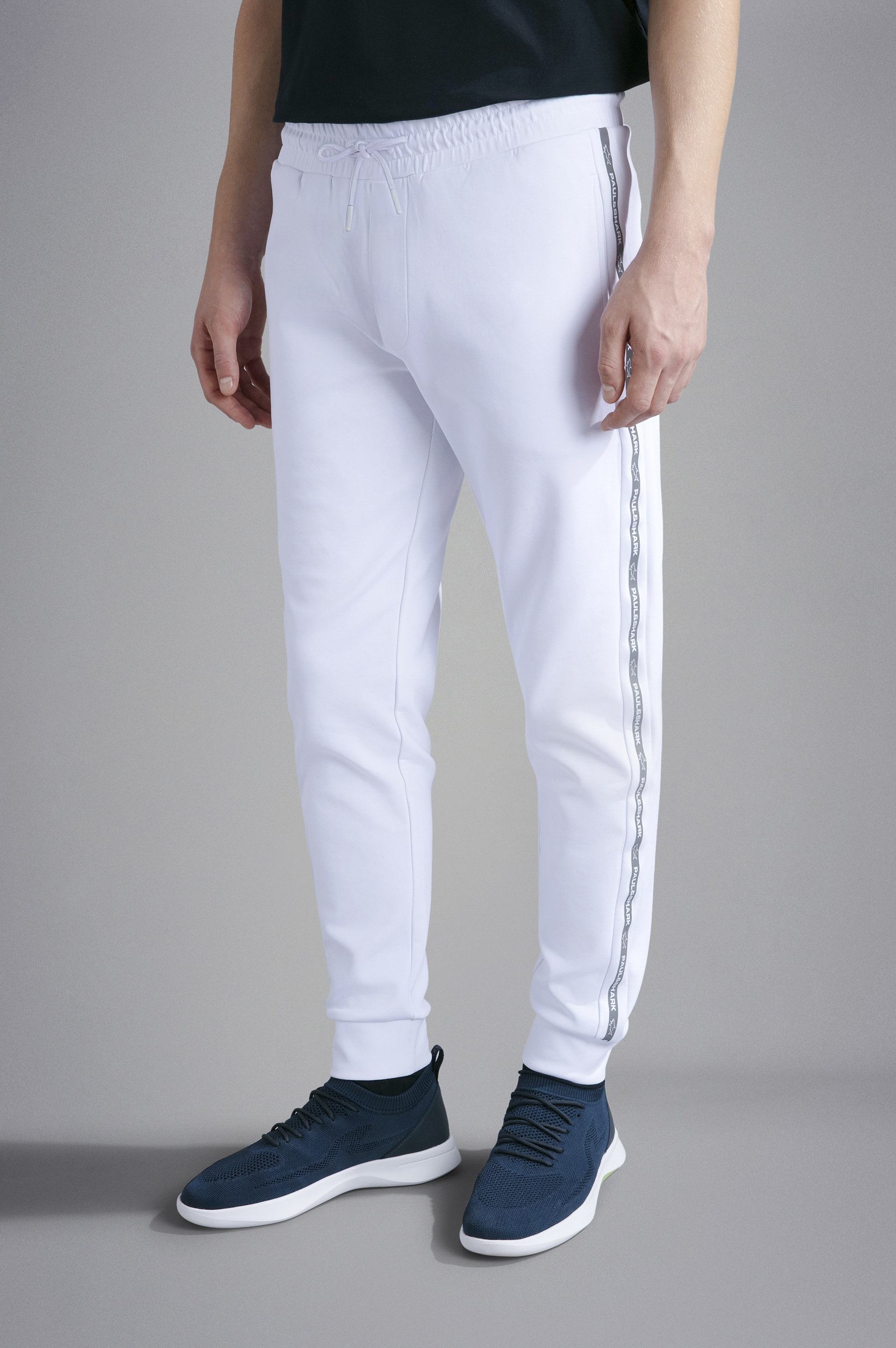 COTTON SPORTS TROUSERS WITH REFLEX PRINT - 6