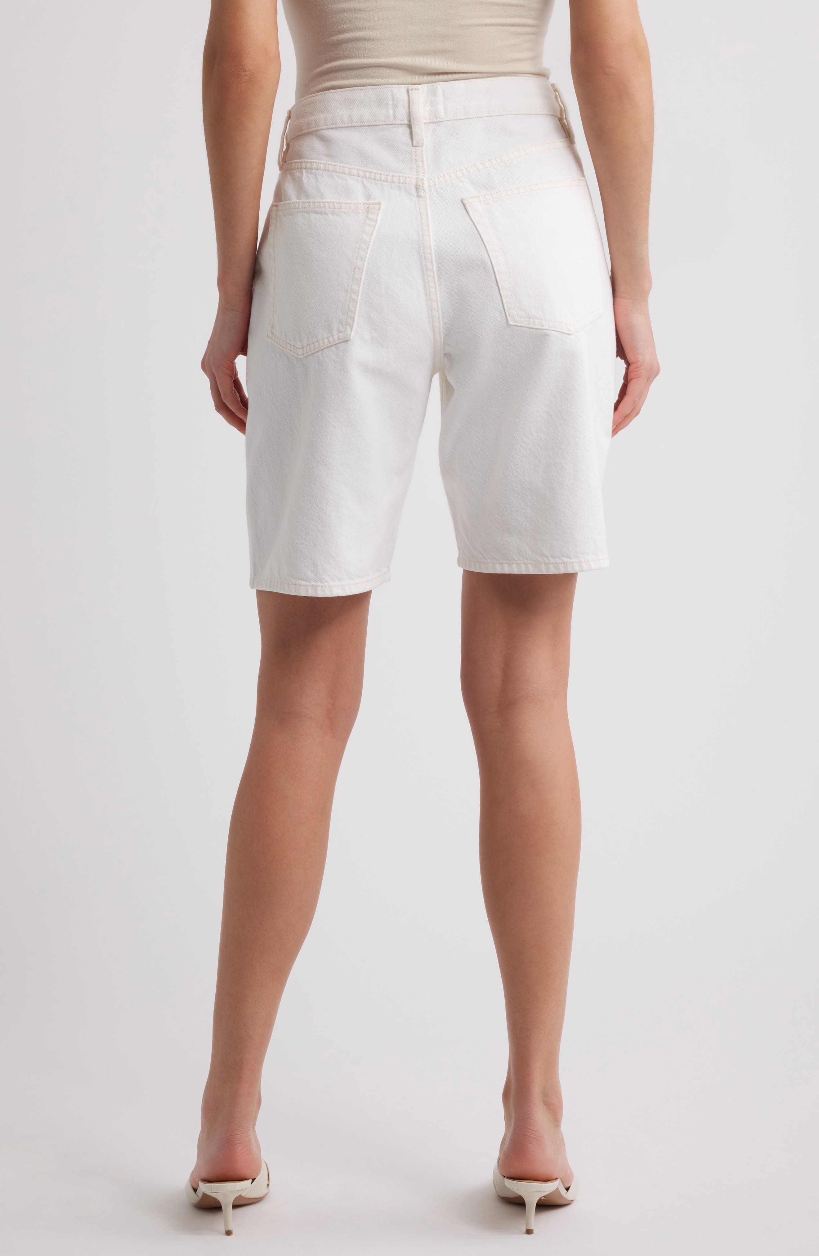 FRAME The Leisure Denim Shorts in Au Natural Clean at Nordstrom - 2
