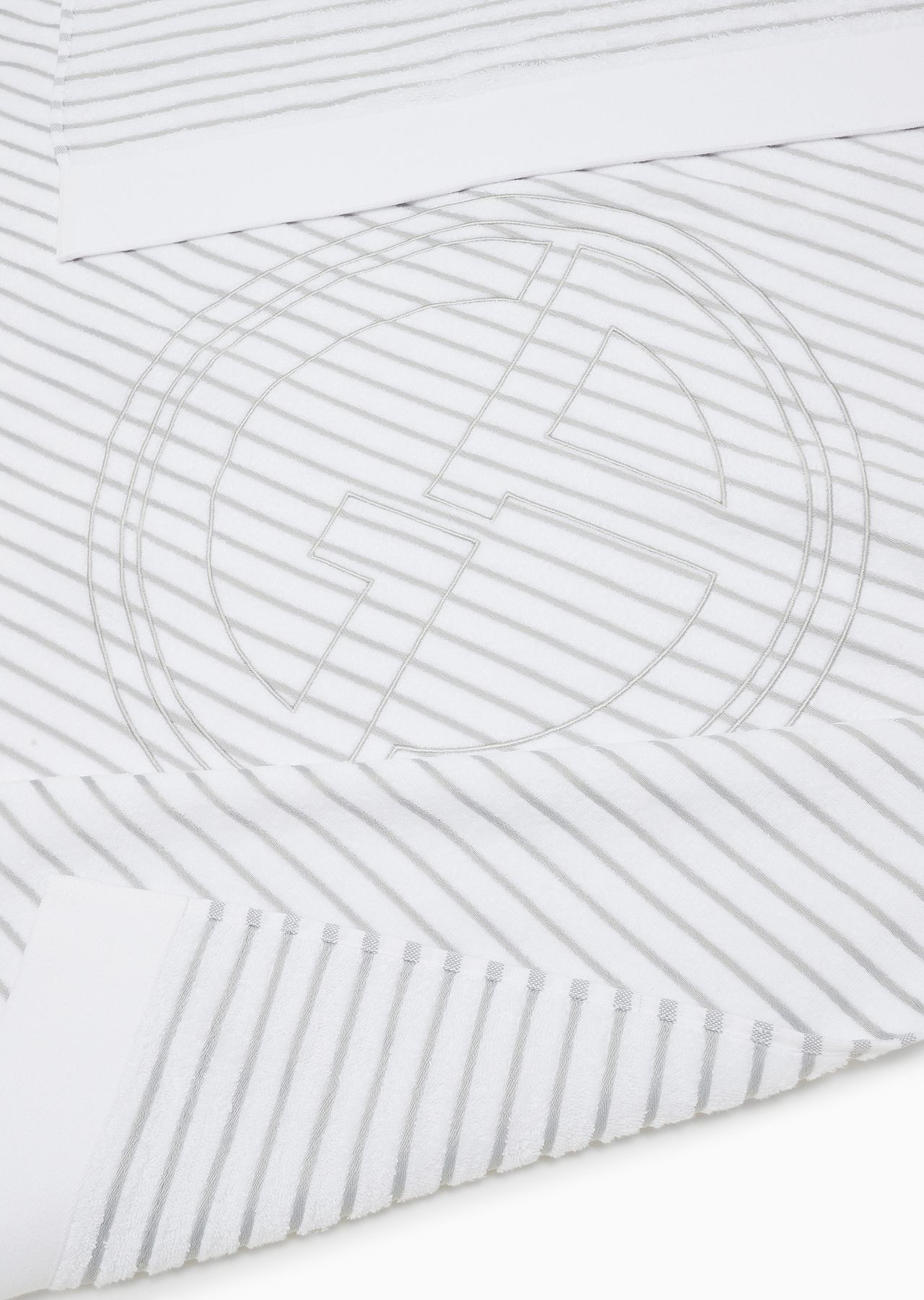 Beach towel in terry cotton - 3