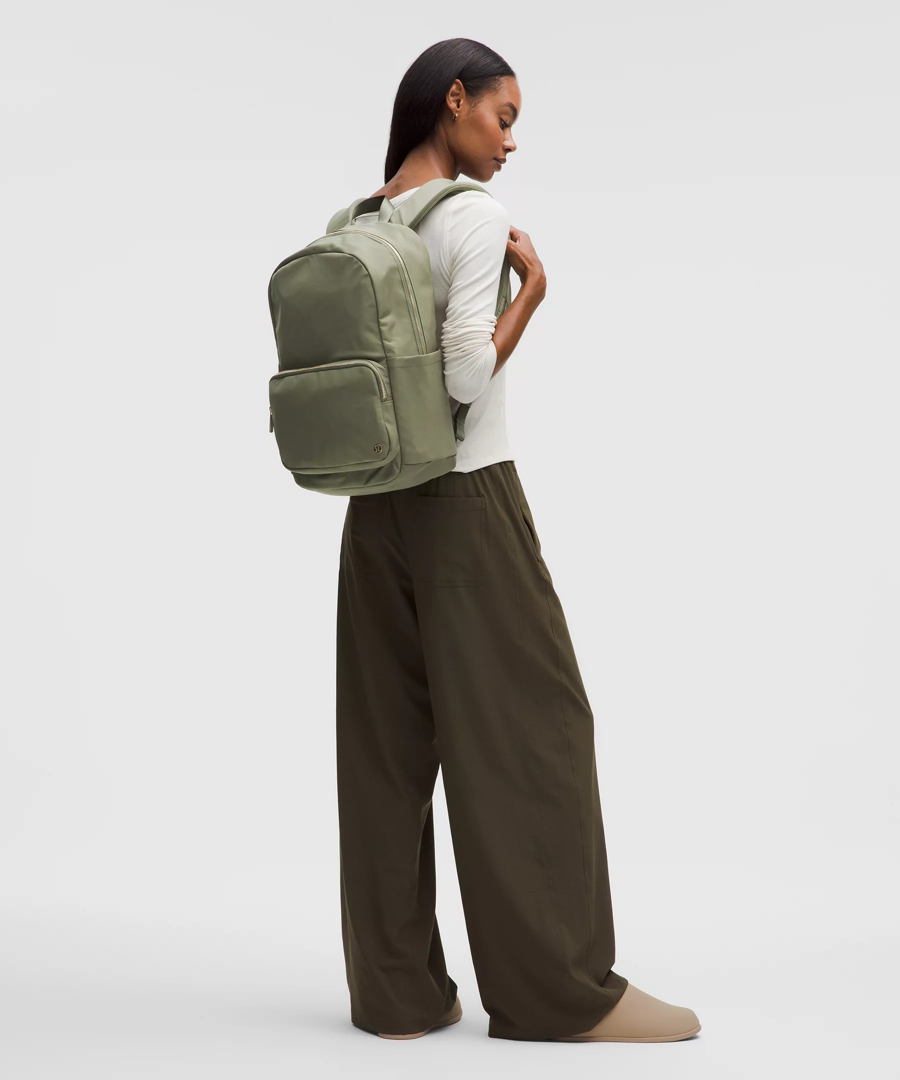 Everywhere Backpack 22L *Metal Hardware - 2