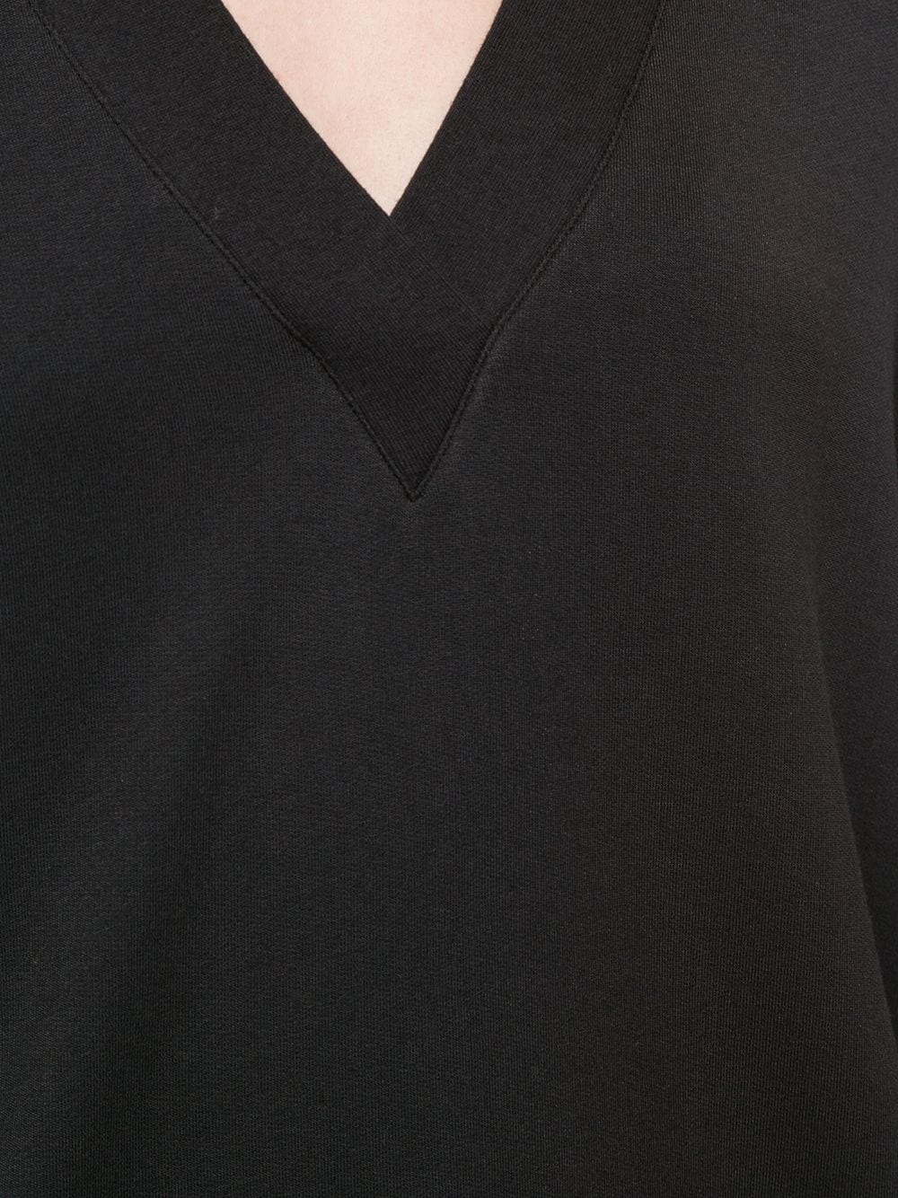 V-neck sweatshirt  - 5