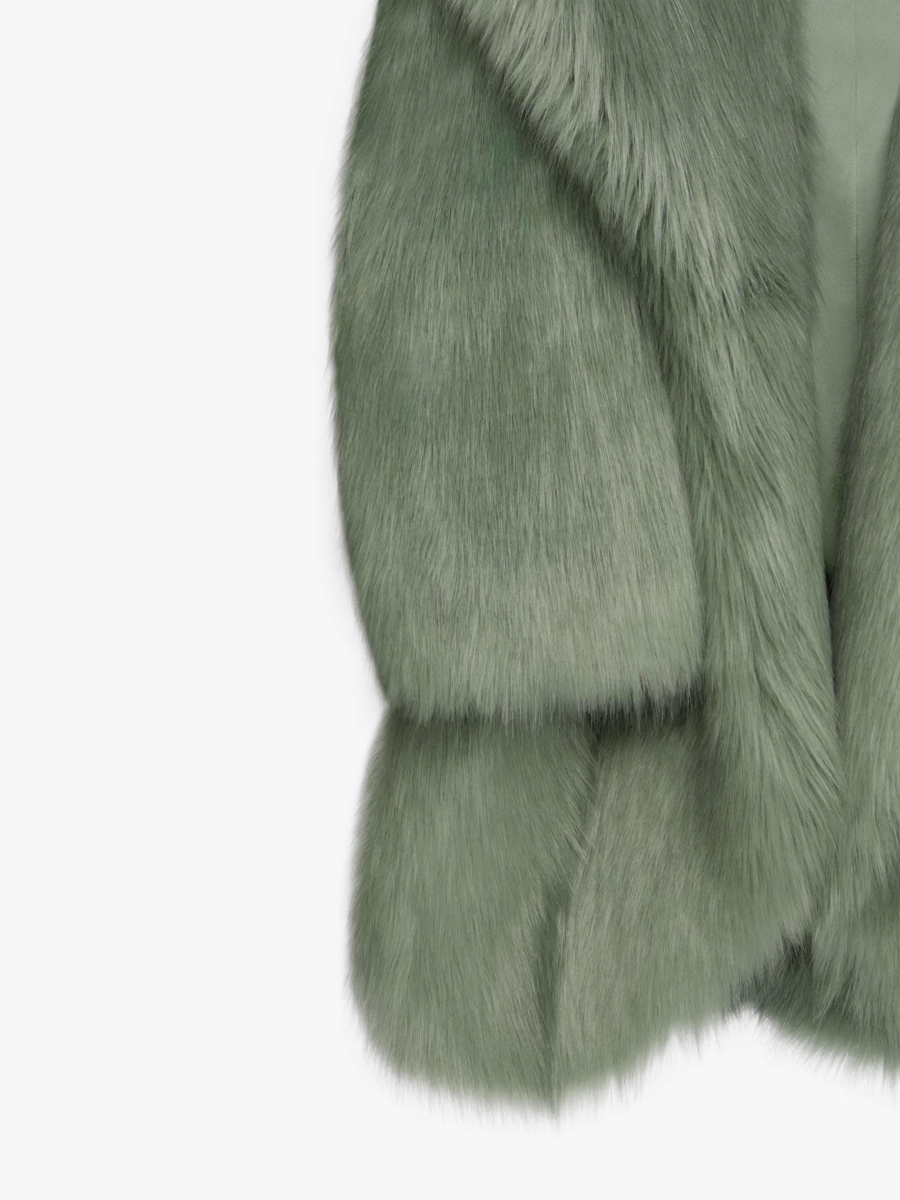 OVERSIZED COAT IN FAUX FUR - 5