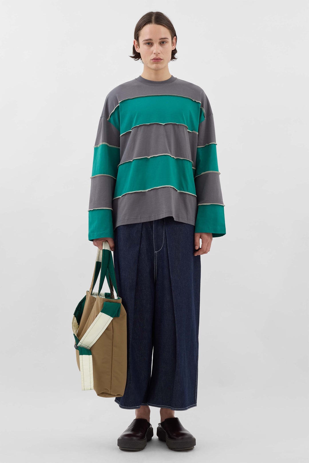 OVER LONGSLEEVE T-SHIRT W/ CUTS / anthracite & green stripes - 3