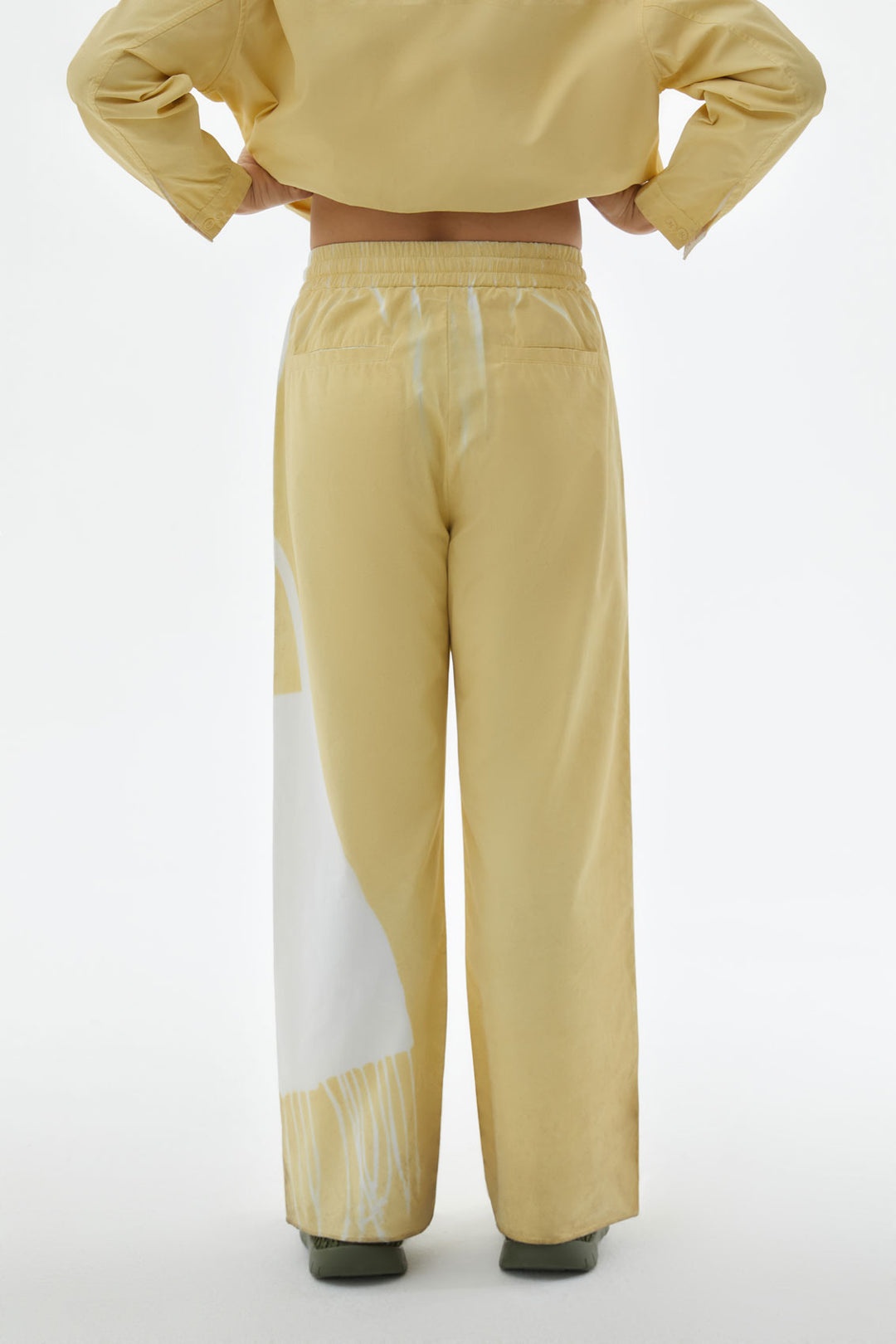 HAND SPRAYED LIGHT YELLOW ELASTIC PANTS - 4