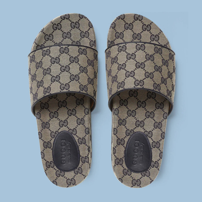 GUCCI Men's GG slide sandal outlook