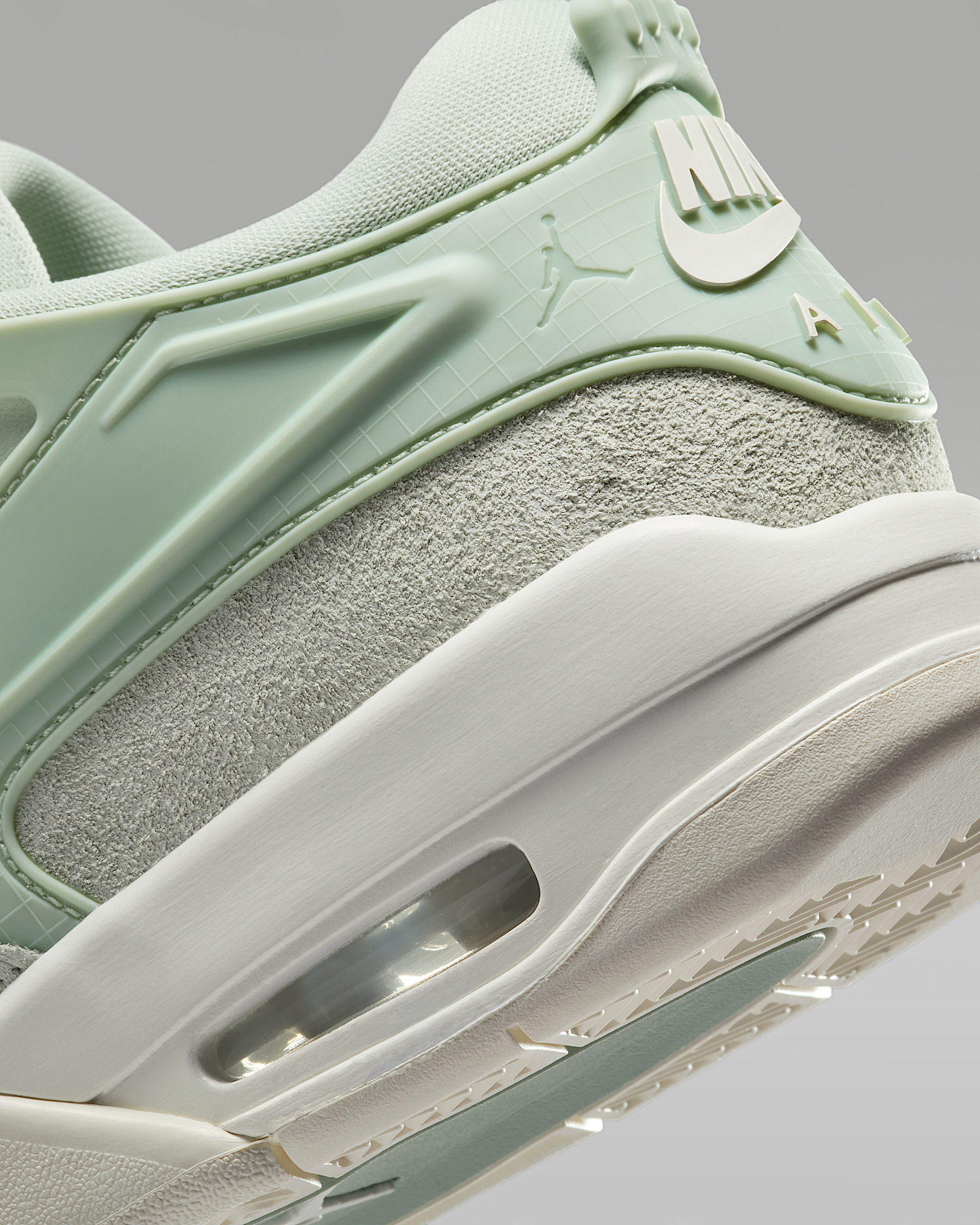 Air Jordan 4 RM Women's Shoes - 8