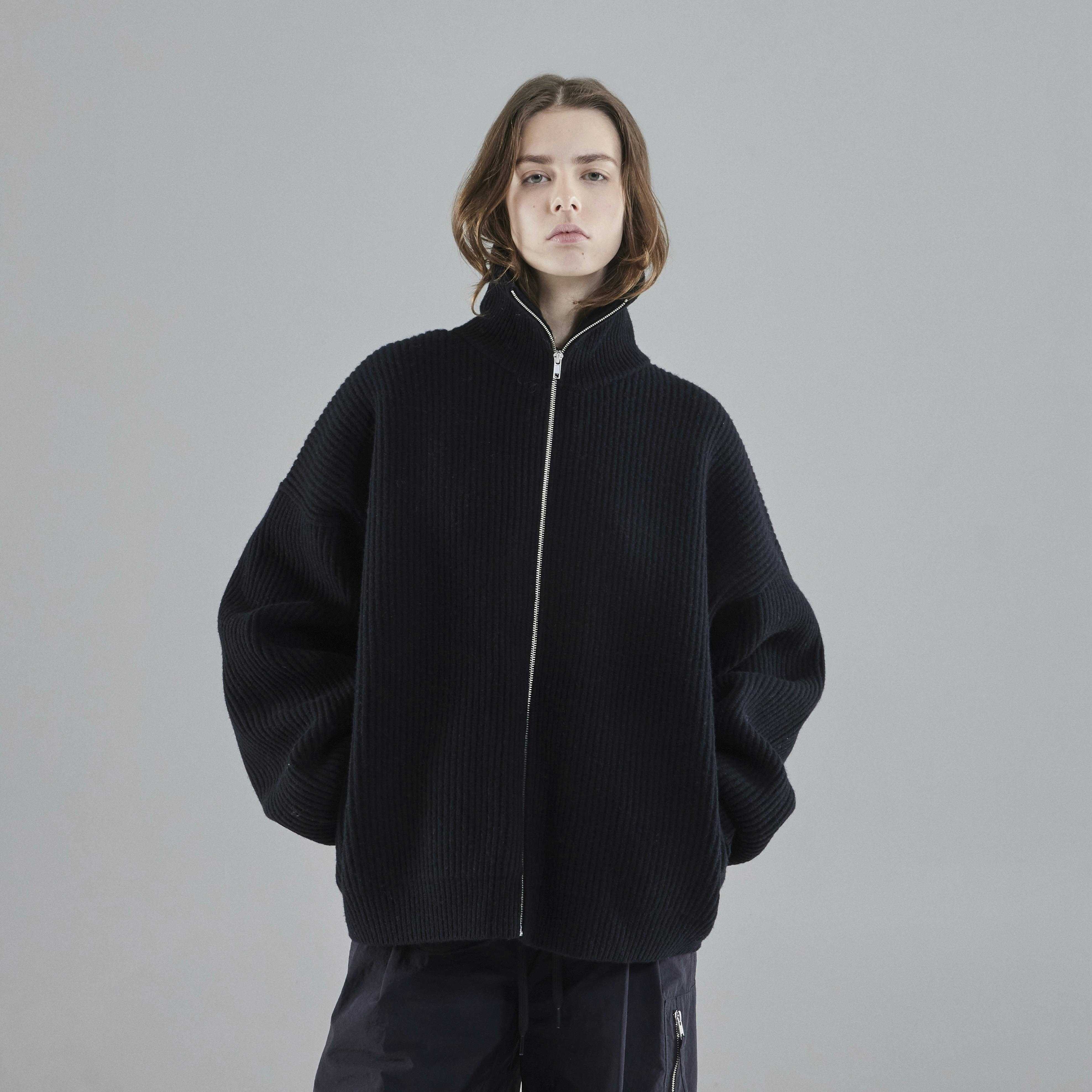 Vonarstræti Zipped Wool Sweater (Unisex) - 4