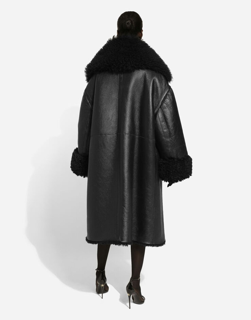Double-breasted shearling coat 4