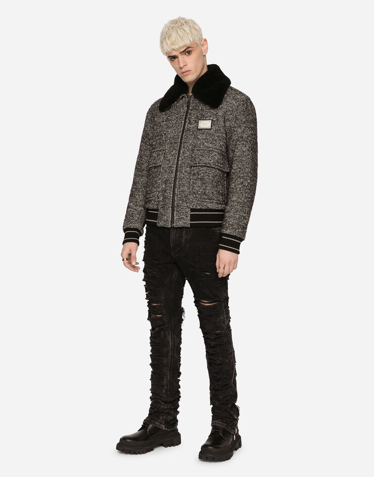 Loose black wash jeans with multiple rips - 1