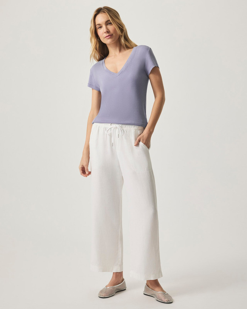 Faye V-Neck Tee 3