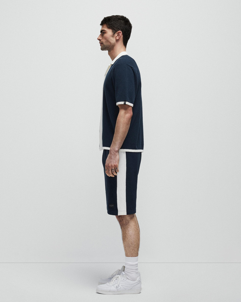 Axel Zuma Toweling Short
Classic Fit Short 5