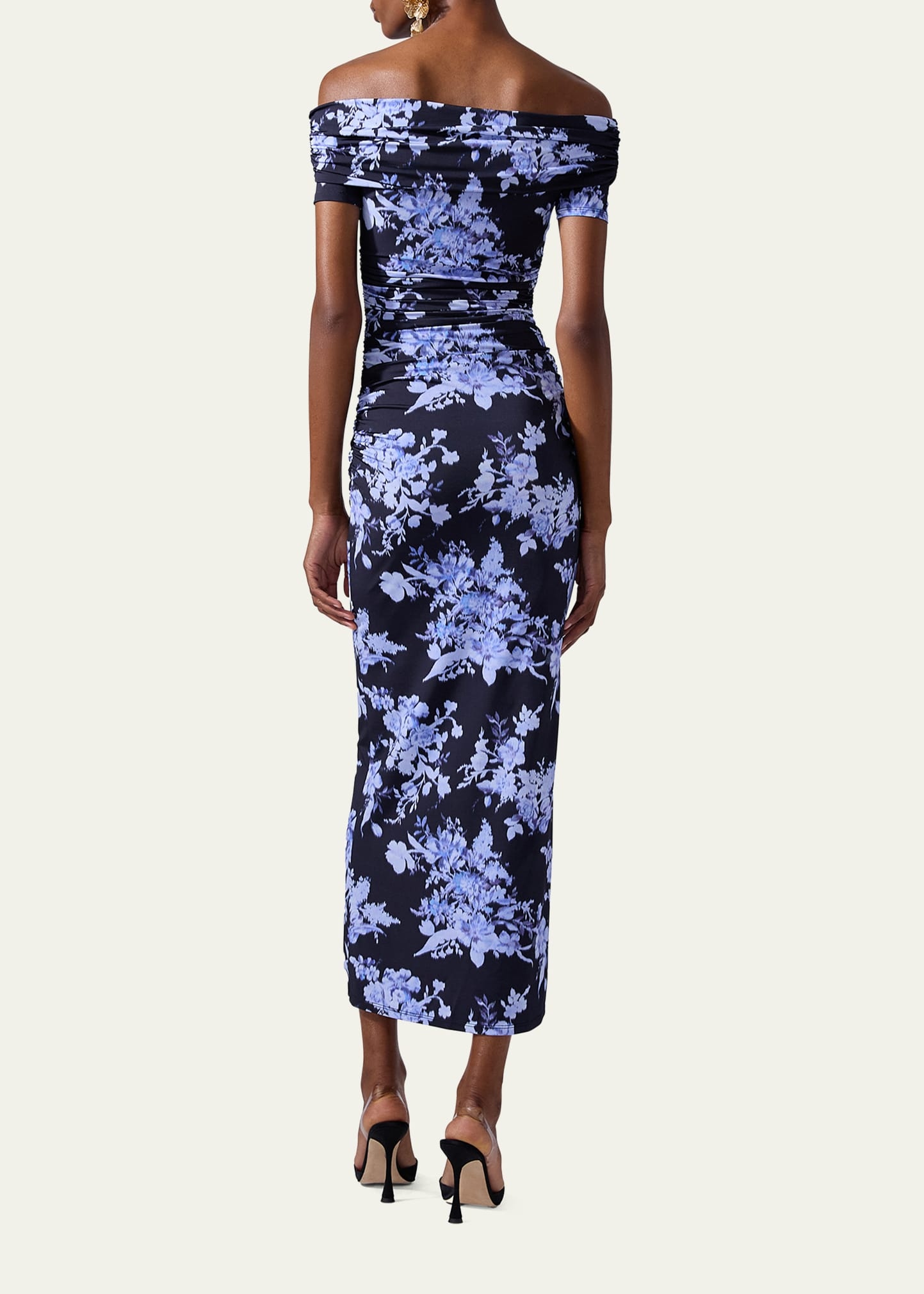 Off-the-Shoulder Floral Gathered Body-Con Dress - 3