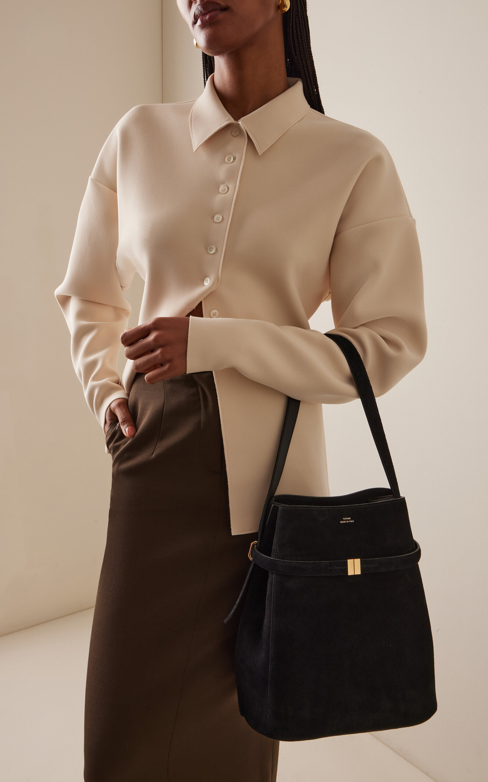Belted Suede Bucket Bag black - 2