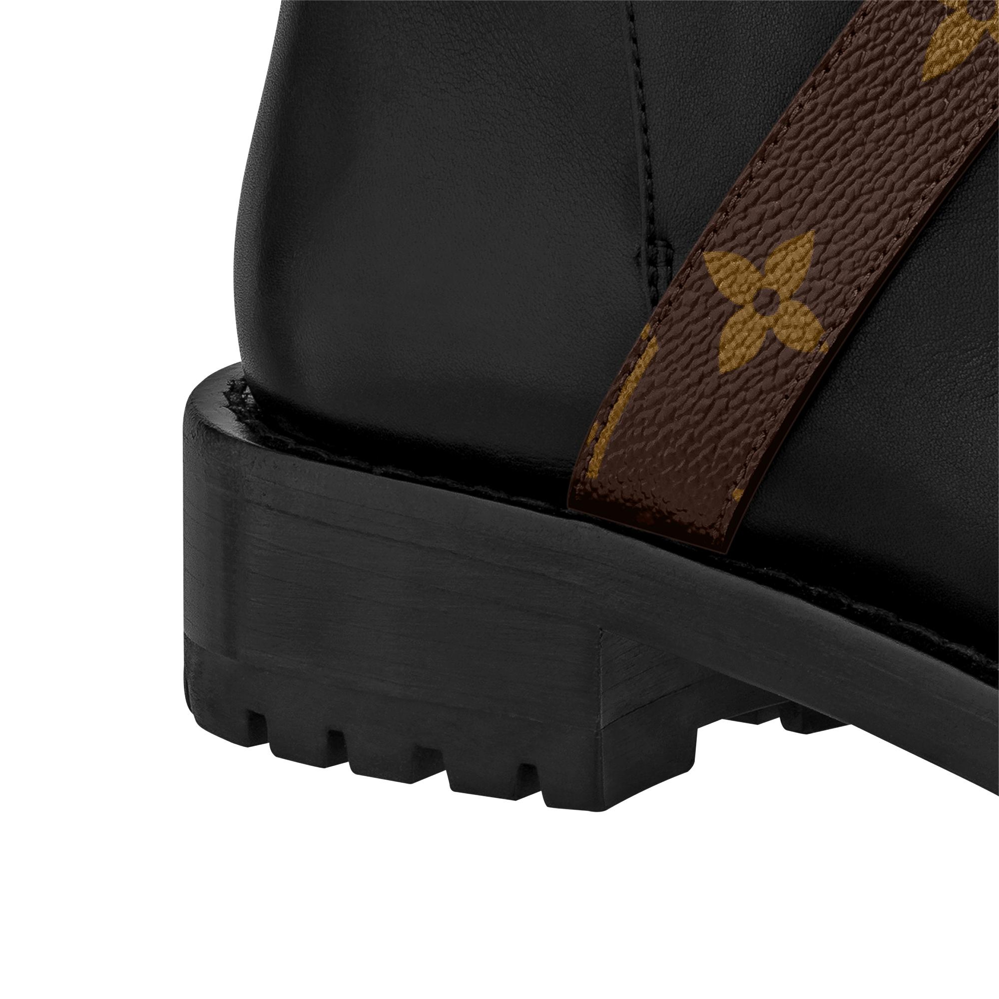 Discovery Flat Ankle Boot - 2