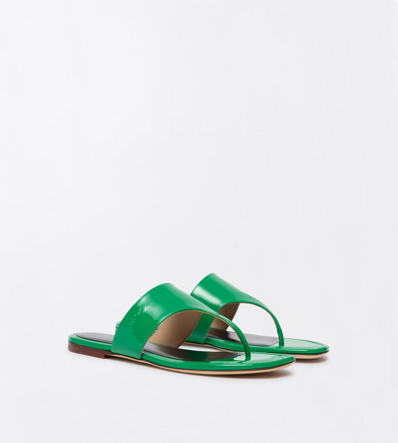 TOM FORD PATENT LEATHER LINA THONG SANDAL outlook