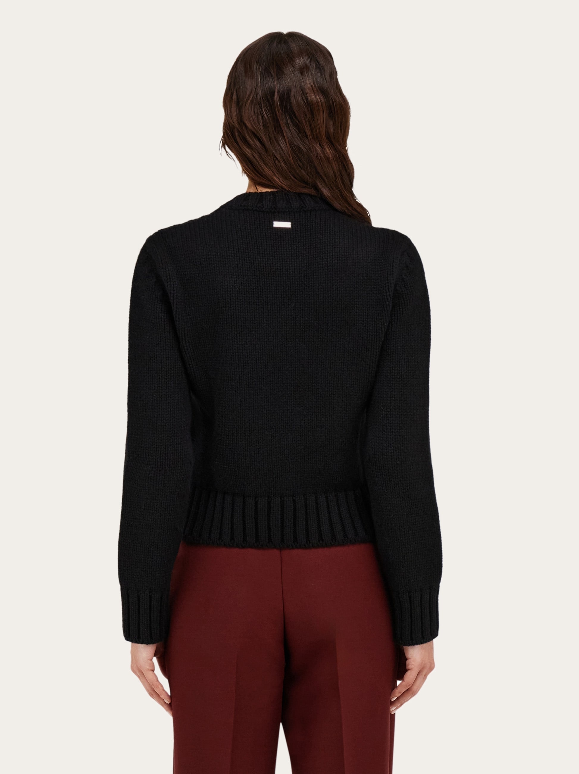 Sweater with embroidery detail - 4
