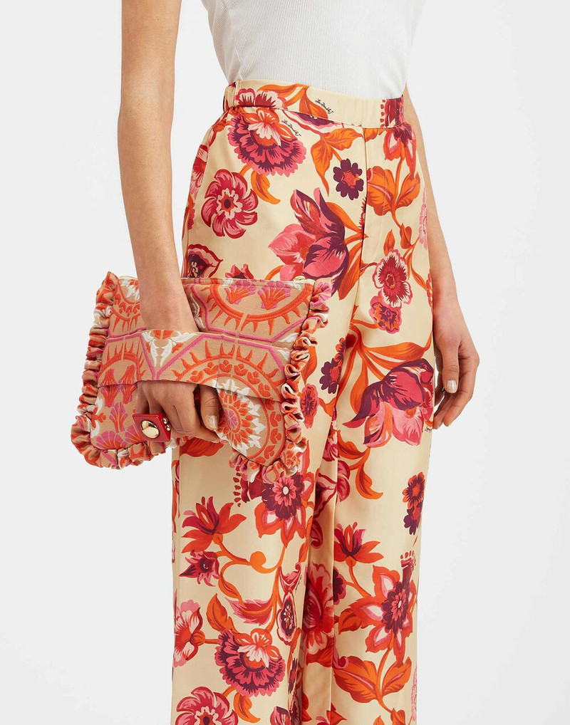 Hand Pochette 6
