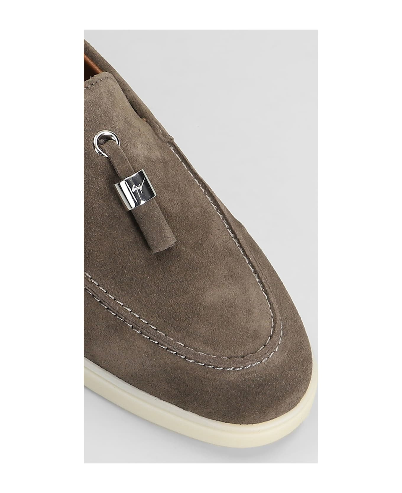 The Maui Loafers In Beige Suede - 5