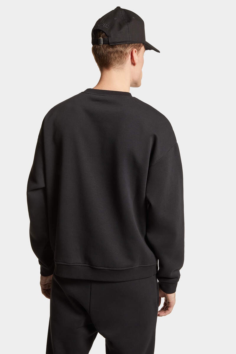 MAPLE LEAF RELAX FIT CREWNECK SWEATSHIRT - 4