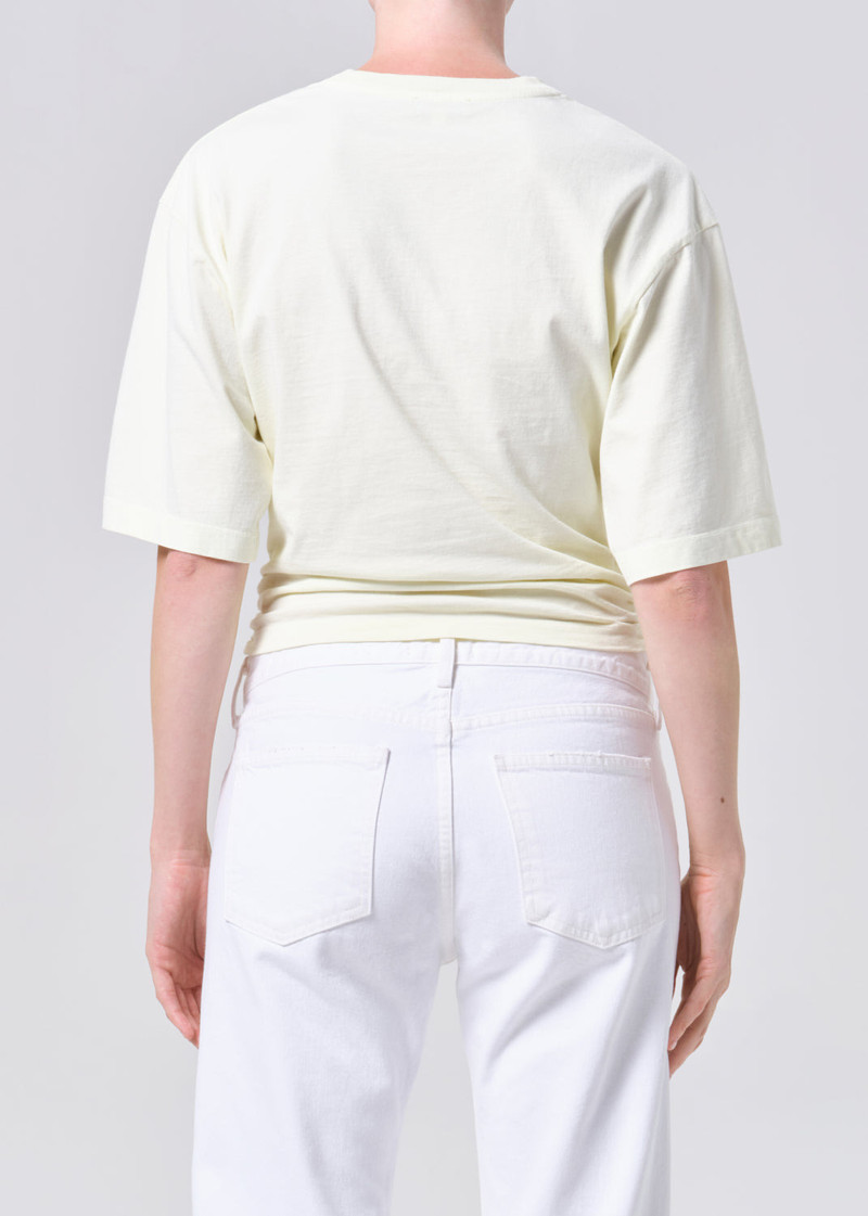 AGOLDE SHARI TEE IN LEMON DROP outlook