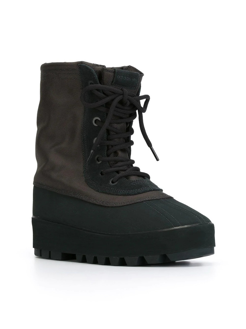 adidas Yeezy 950 M "Yeezy" boots outlook