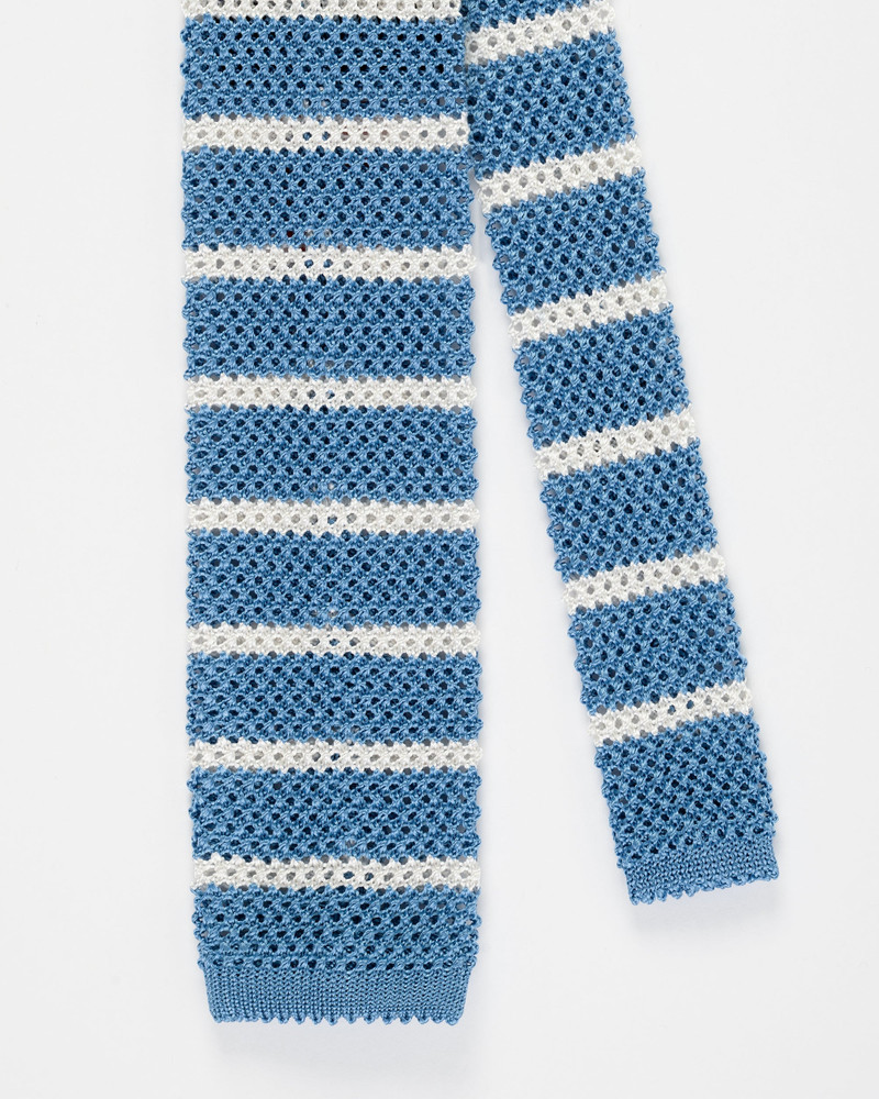 J. PRESS MADE-IN-ITALY LIGHT BLUE & WHITE BAR STRIPE SILK KNIT TIE outlook