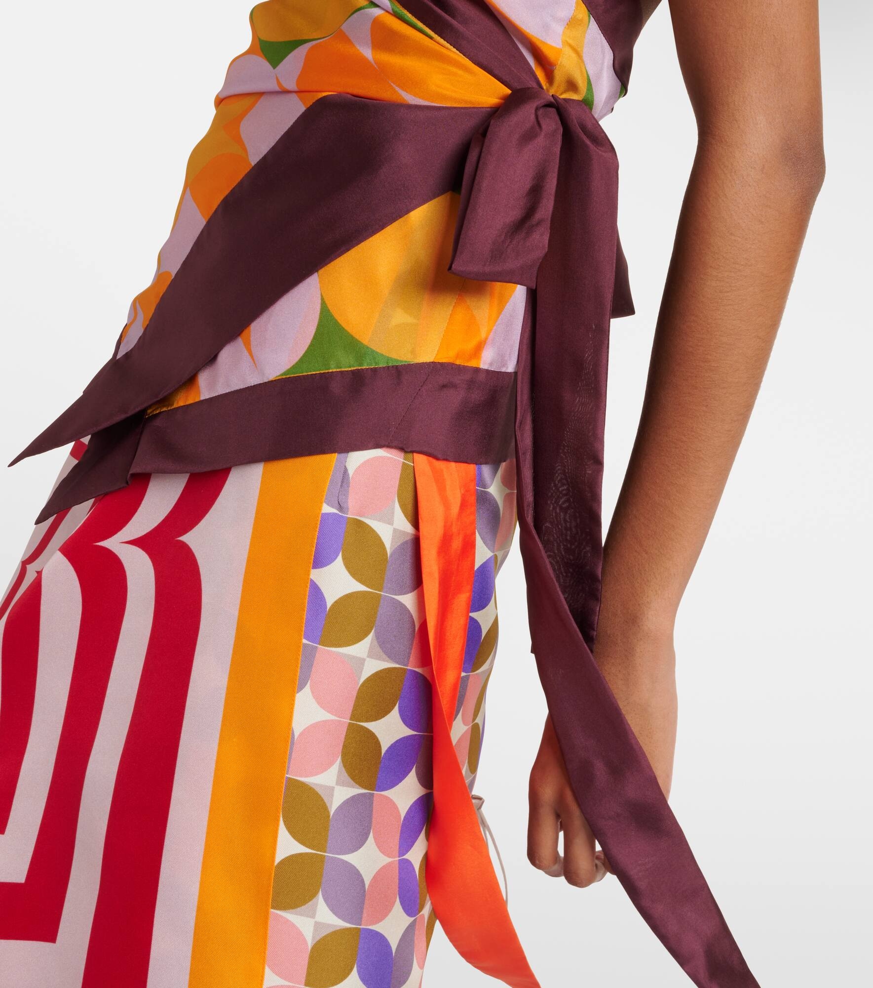 Printed halterneck silk pongee top - 5