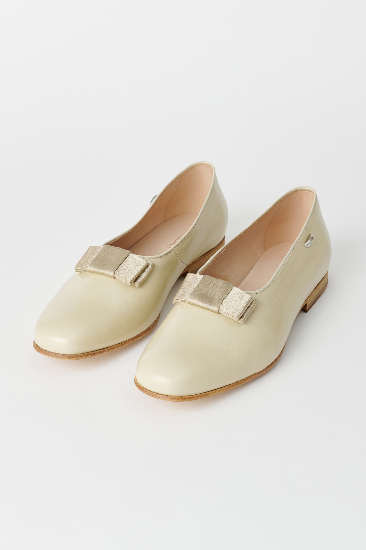 Ceremonial Slip in Dusty White Leather - 7