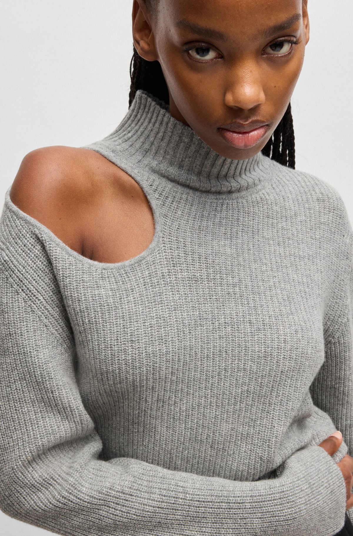 RELAXED-FIT MOCK-NECK SWEATER WITH CUT-OUT DETAIL - 5