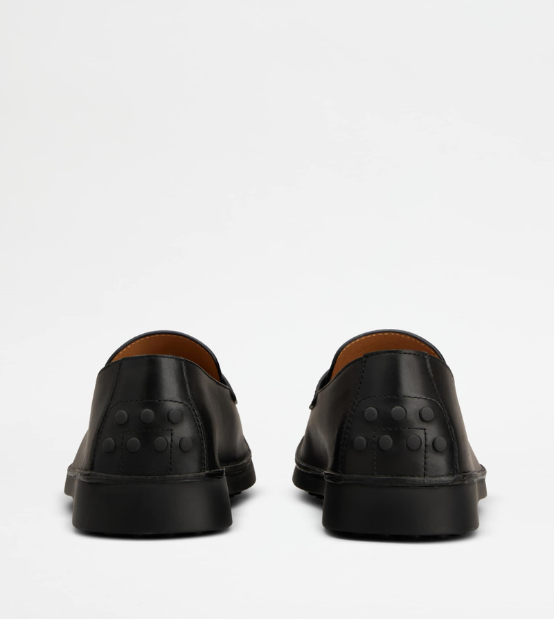 Tod's LOAFERS IN LEATHER - BLACK outlook