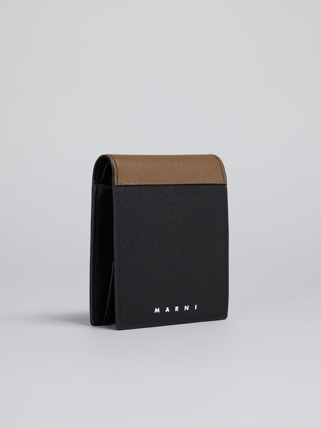 BROWN AND BLACK SAFFIANO LEATHER YEN AND USD BI-FOLD WALLET - 4
