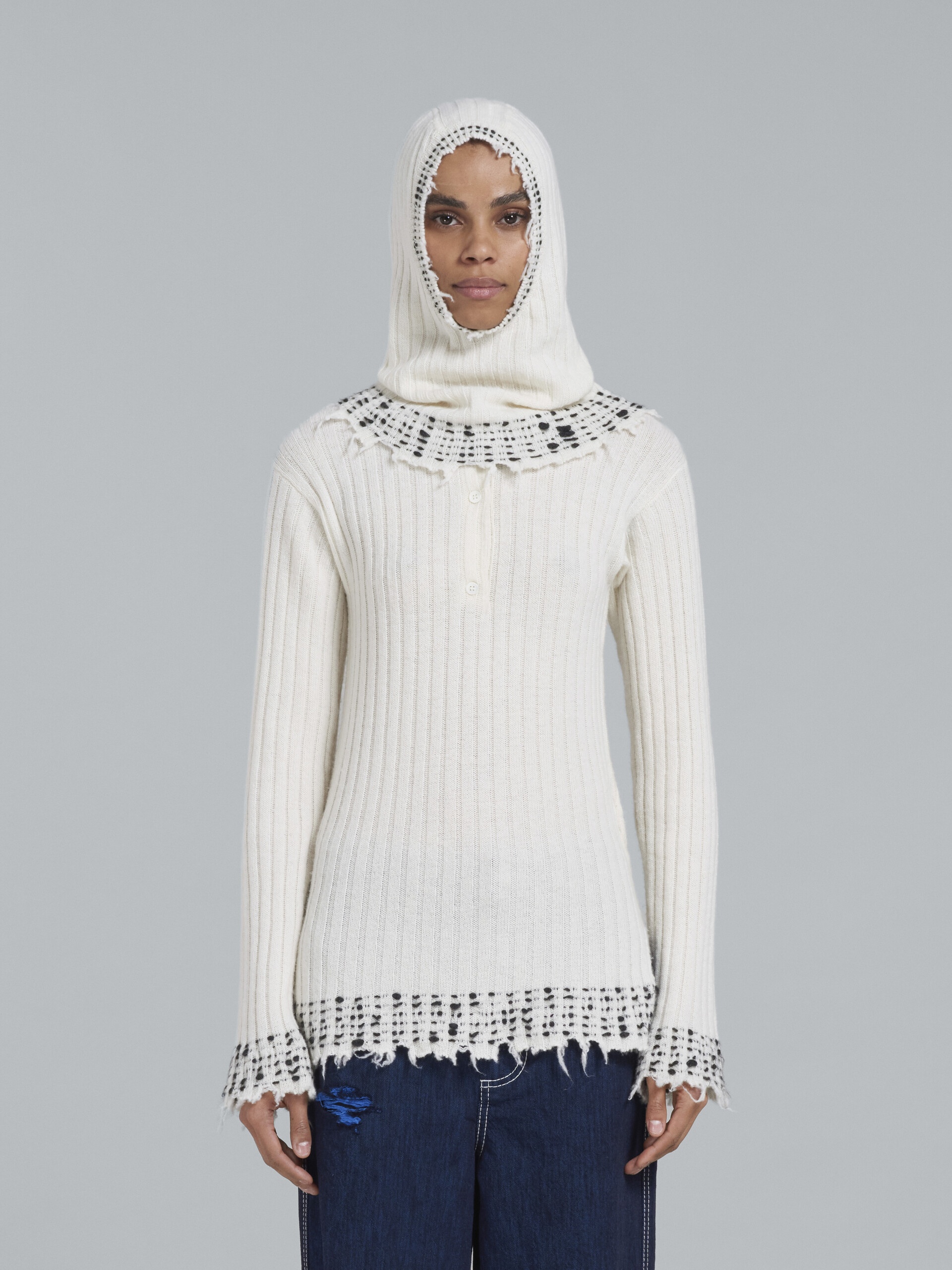 WHITE KNITTED WOOL SWEATER - 2