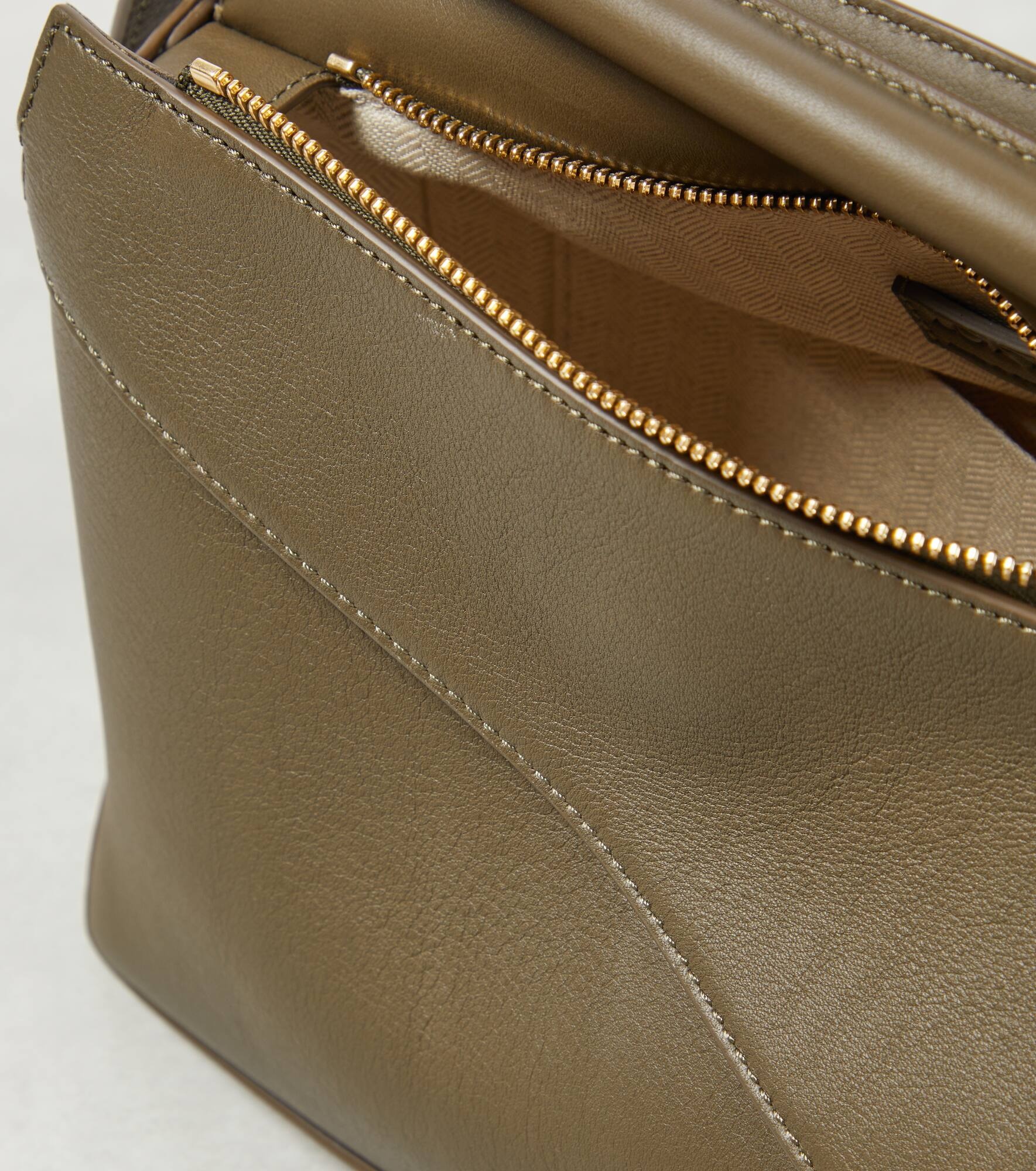Puzzle Small leather shoulder bag - 3