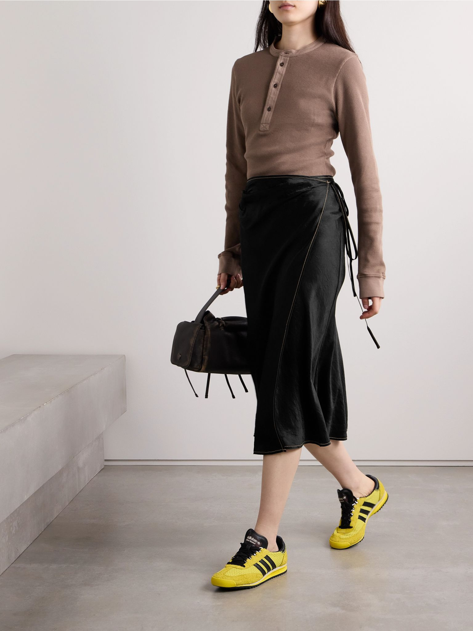 Wrap-effect crinkled-satin midi skirt Black - 2