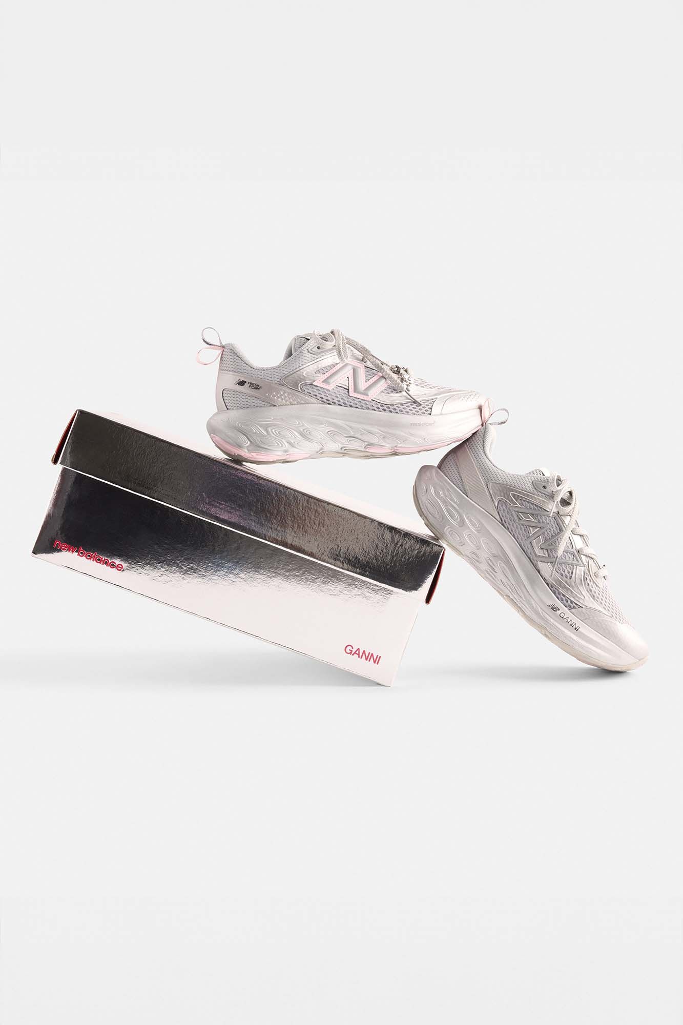 GANNI X NEW BALANCE SILVER AND PINK FFT TRAINERS - 5